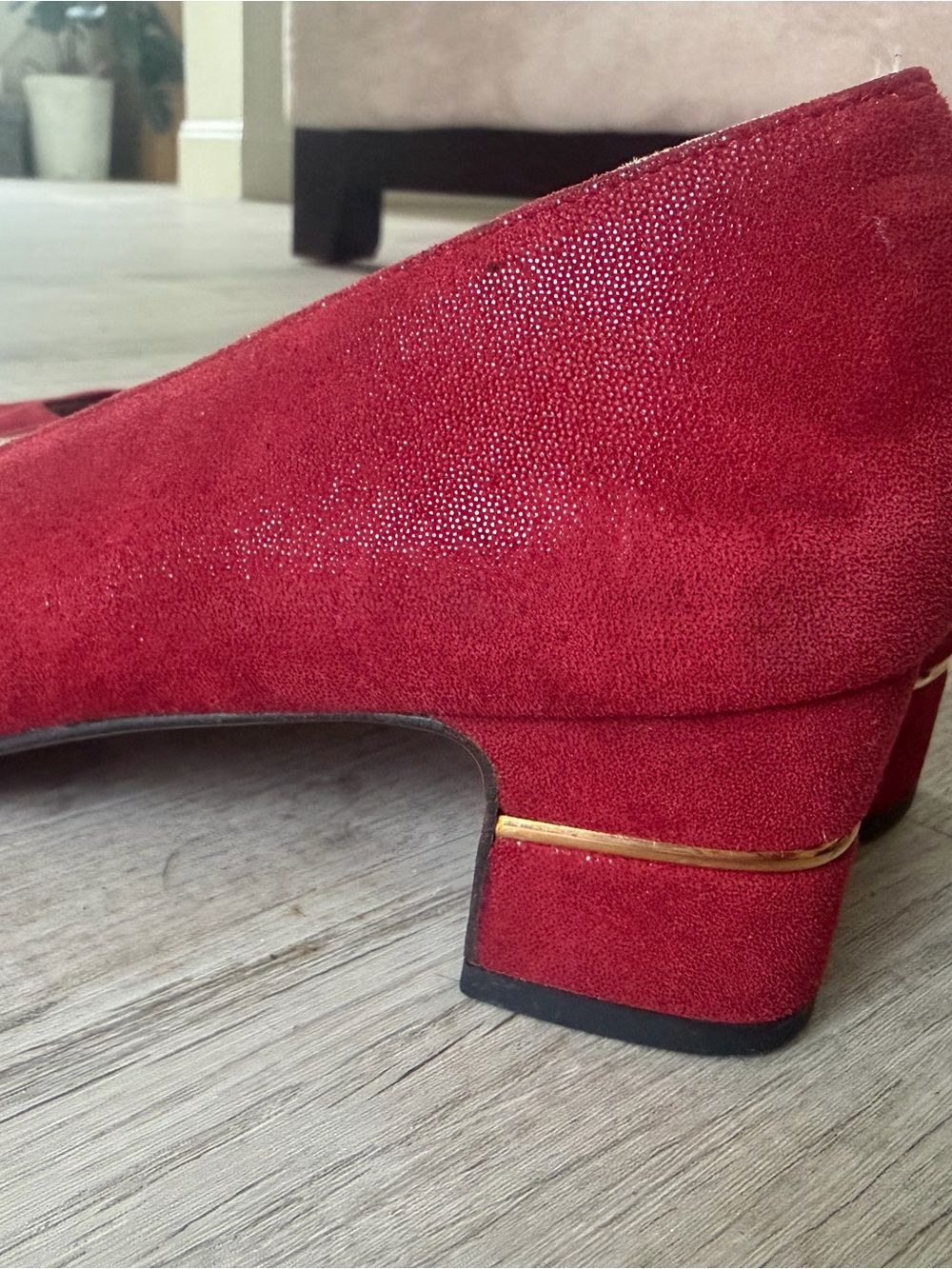 Red Suede Women's Pumps with Classic Rounded Toe 10.5 2A - Picture 7 of 7